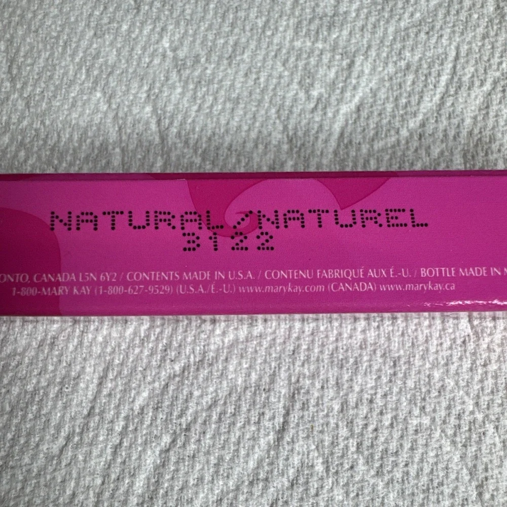 Mary Kay‎ signature lip gloss NATURAL 3122 NIB
